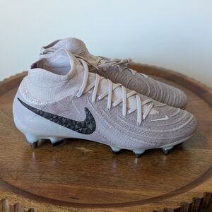 Nike Phantom Luna II Elite SG PRO Football, Soccer Youth 6.5 Shoes  HF4359-001